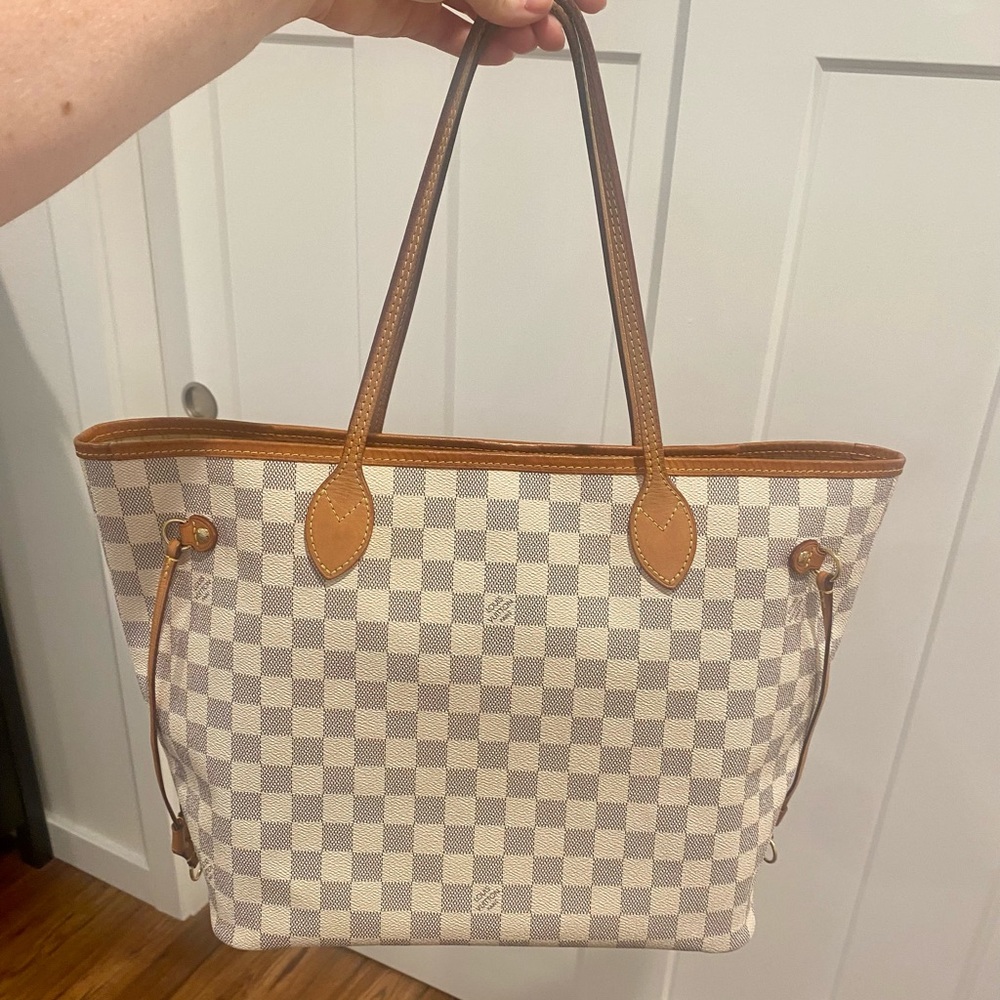 Louis Vuitton Damier Neverfull MM